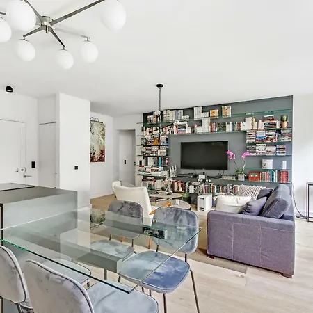 Pick A Flat's In Trocadero - Rue Louis David Paris